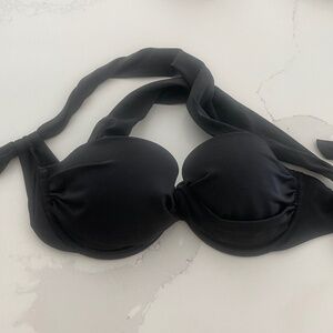 Victoria’s Secret Underwire Halter Bra